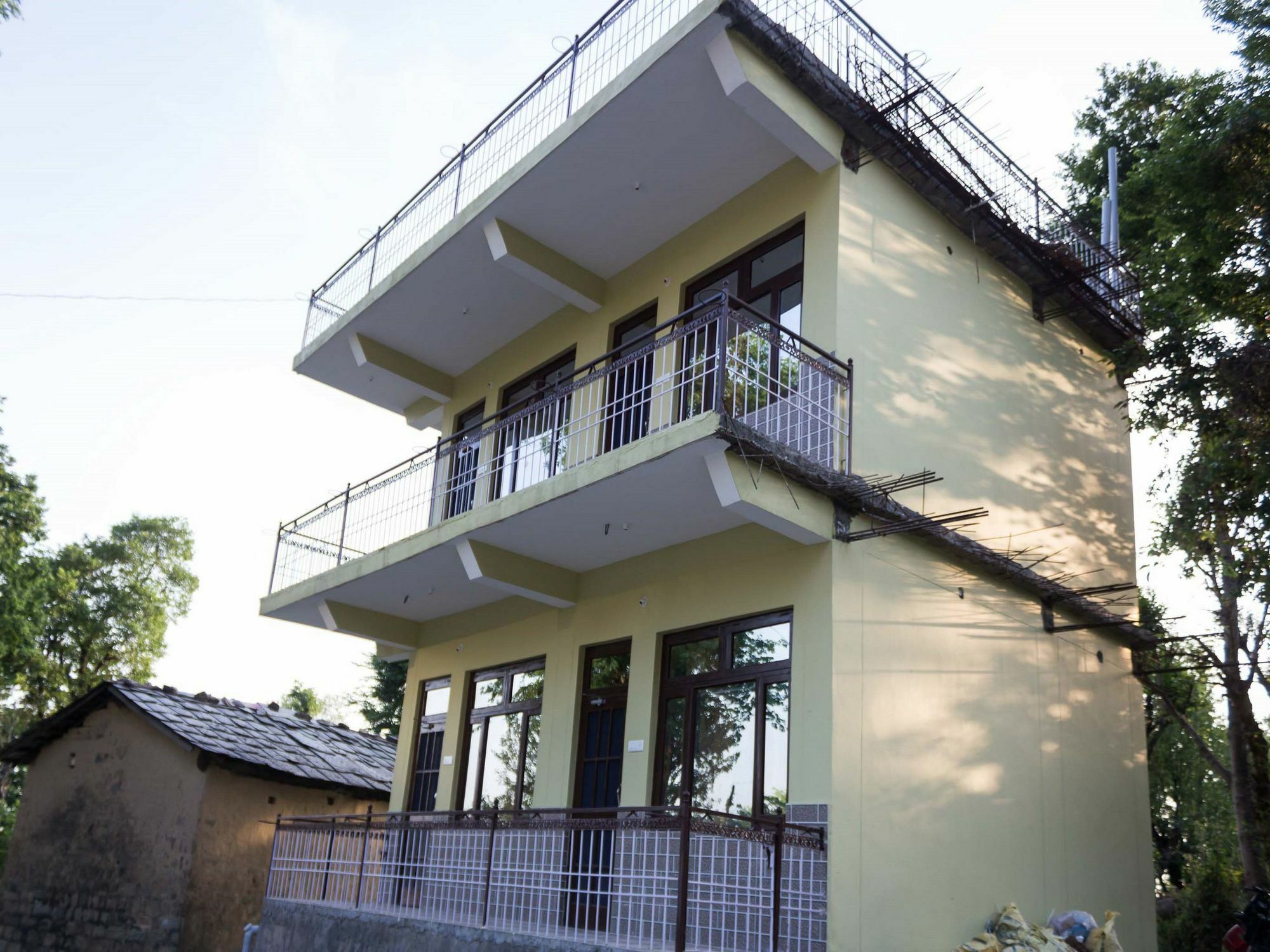 Oyo Home 13409 Cozy Stay ダラムシャーラー エクステリア 写真